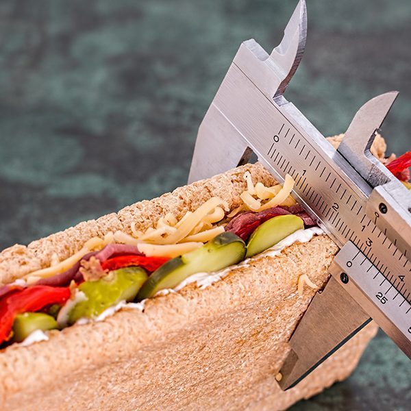 Welke voeding is nu het gezondst: Paleo, eiwitrijk, koolhydraatarm of oervoeding, hoe zit het nou Monique?